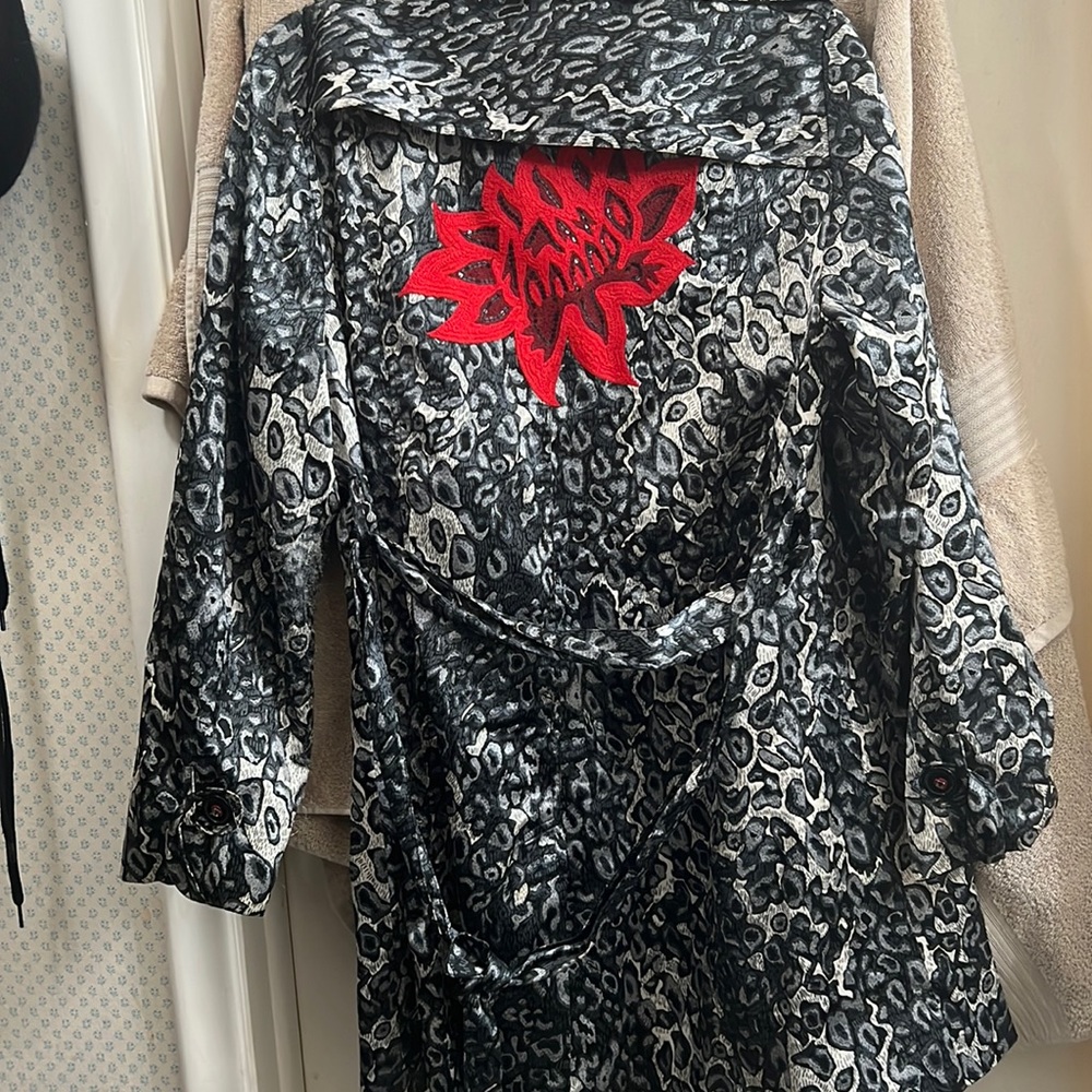Cute spring jacket!